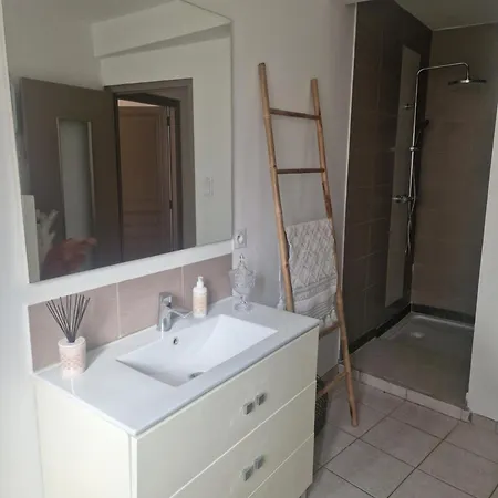La Cecile Holiday home Saint-Martin-de-Villereglan